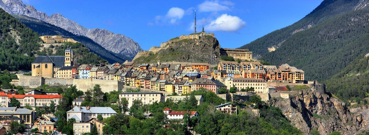 Hotel Cristol Briançon Екстериор снимка